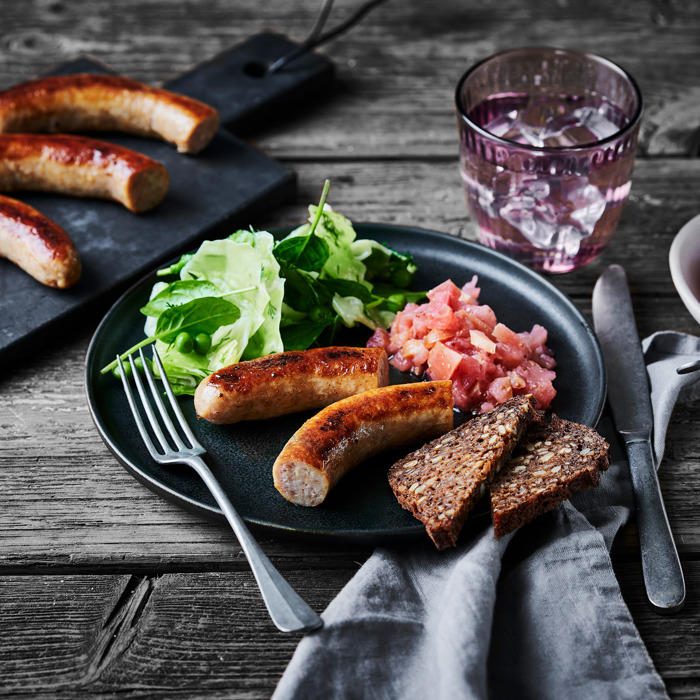 Kyllingemedister med æblekompot og marineret spidskål